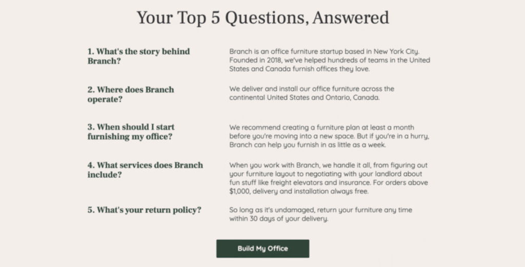 Sezione FAQ di una landing page di un brand di forniture d'ufficio.